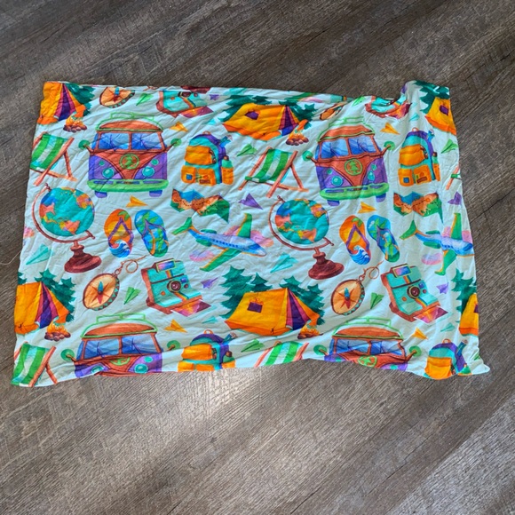 Ollee and Belle Travel Theme Bamboo pillowcase - Picture 3 of 7